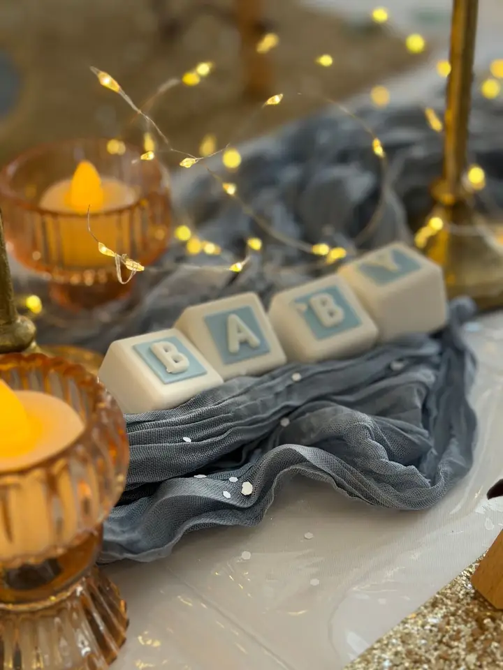 Baby shower dessert display